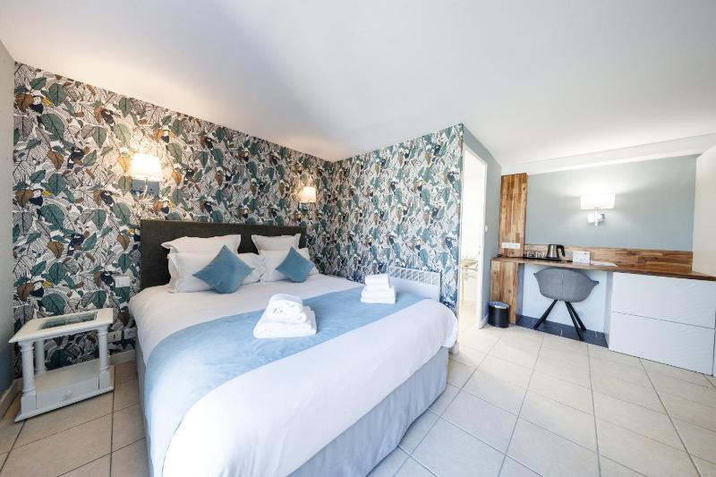 Comfort Triple Room image 1