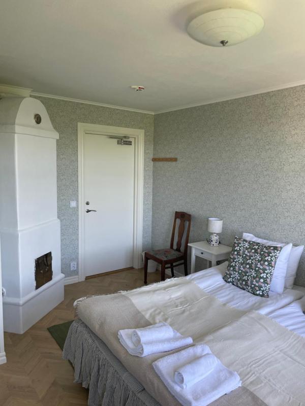 Double Room with Private Bathroom image 3
