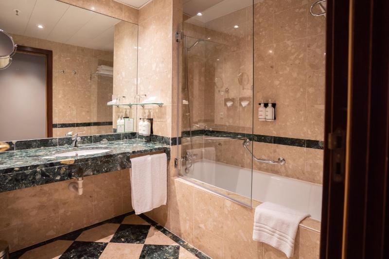Premium Room image 3
