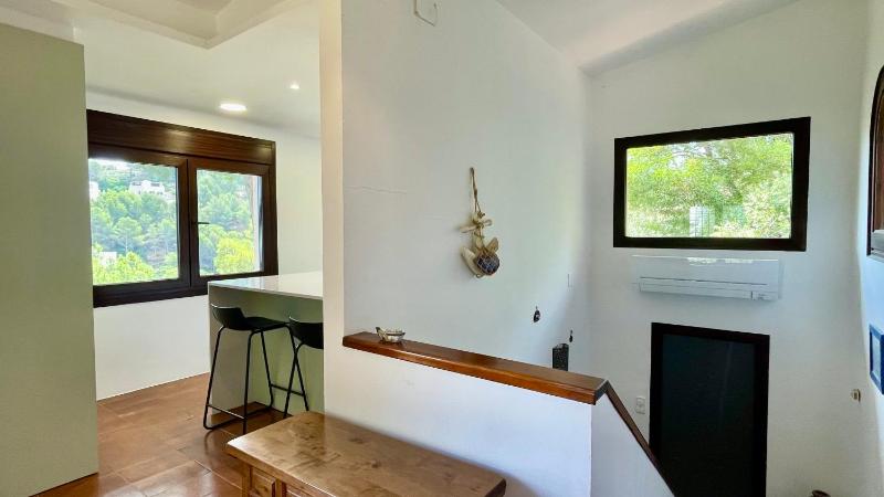 Three-Bedroom House image 1