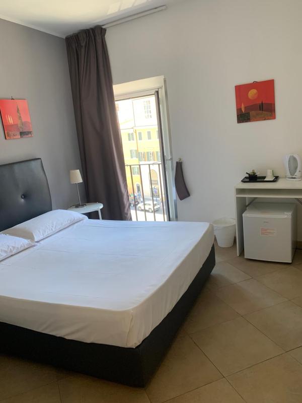 Double Room with View image 4