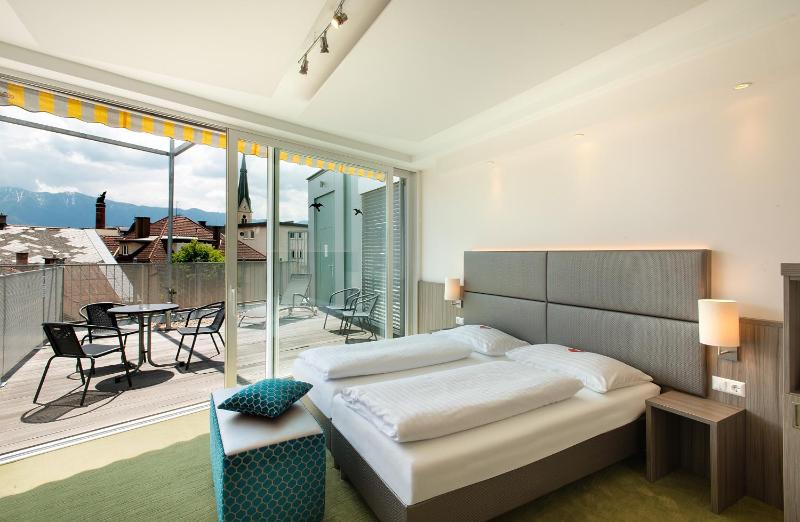 Junior Suite with Terrace image 1