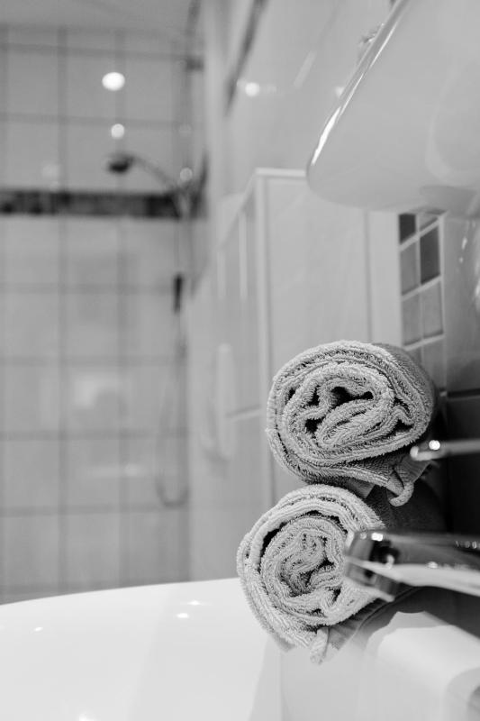 Large Double Room image 2