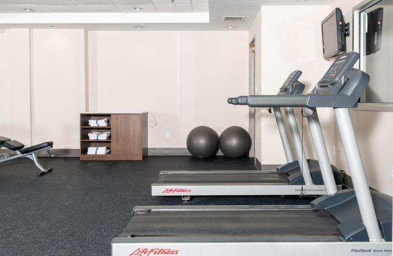 Holiday Inn Express Hotel & Suites Pittsburgh-South Side By IHG - image 40