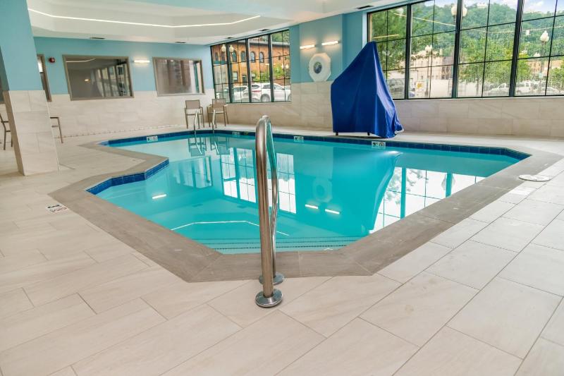 Holiday Inn Express Hotel & Suites Pittsburgh-South Side By IHG - image 47