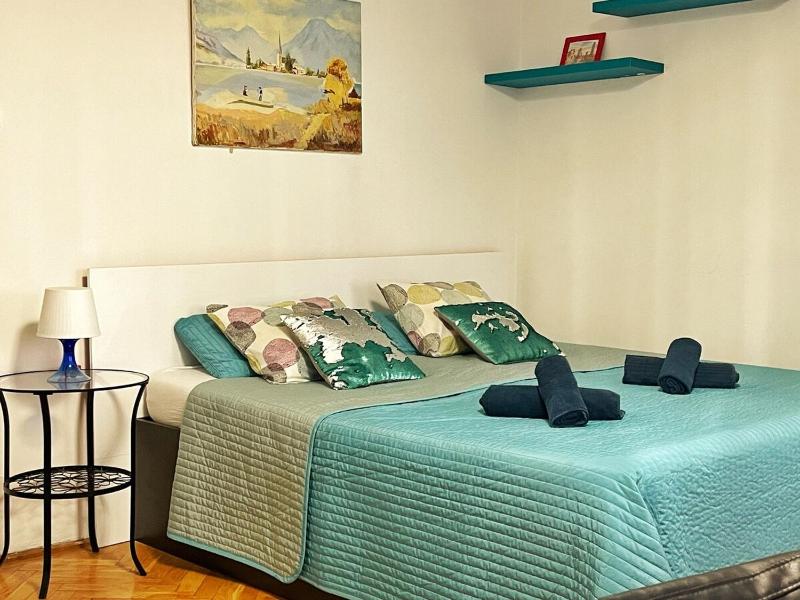 Central Stay in the Heart of Budapest - image 9