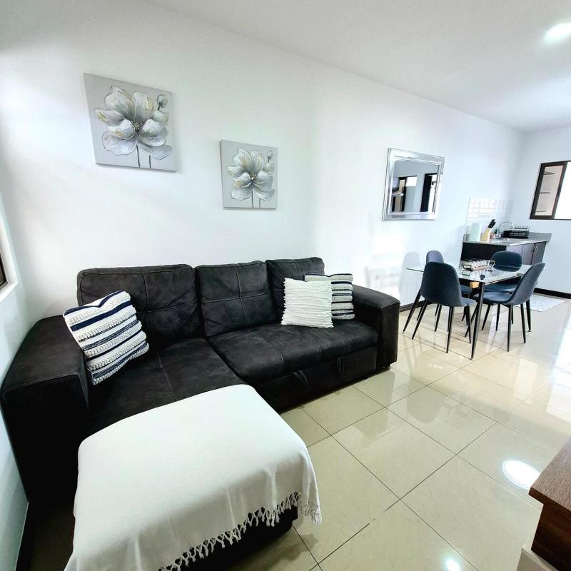Moderno apartamento en San Jose CR - image 11