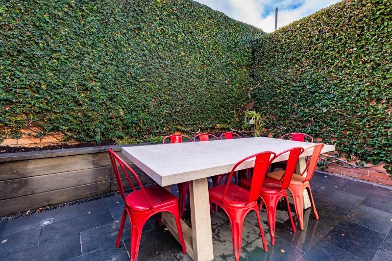 The Courtyard Social - image 10