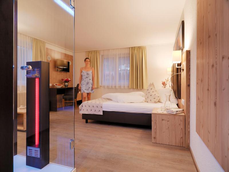 Deluxe Double Room image 3