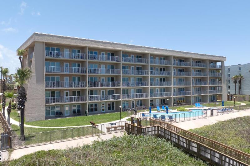 Two-Bedroom Apartment image 4