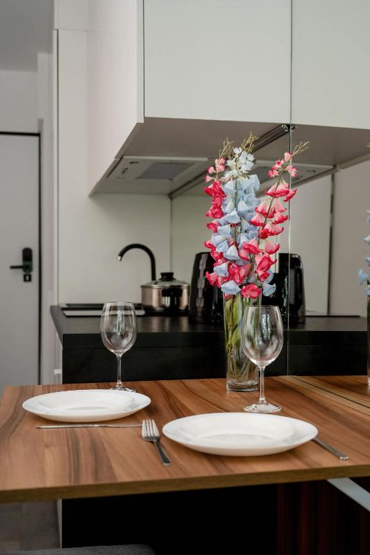 Legnicka Cozy & Modern Studio in Wrocław by Noclegi Renters - image 2