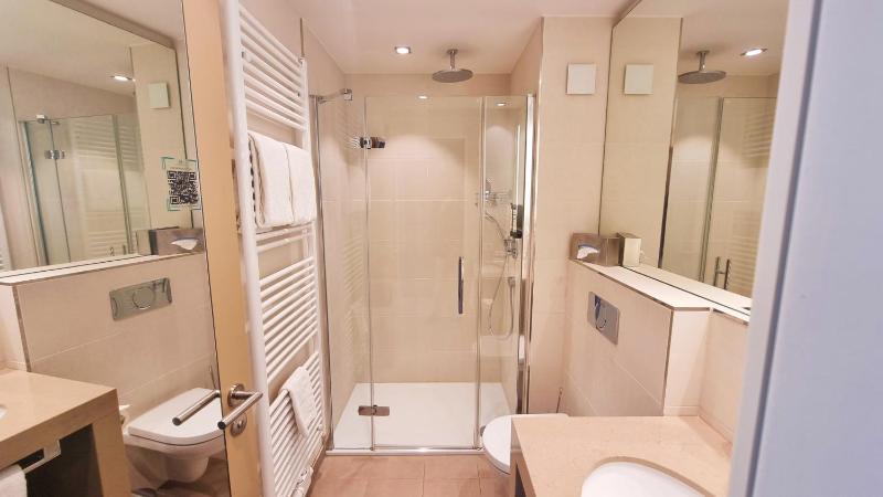 Superior Double Room image 3