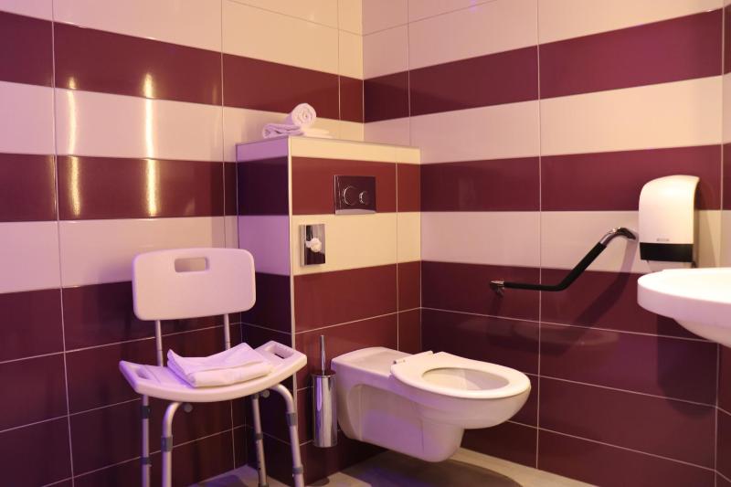 Double Room - Disability Access image 2