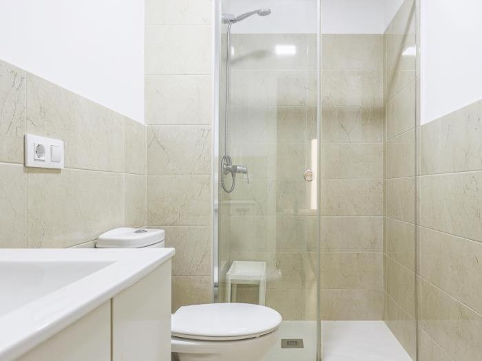 2 Dorm Elegante en la Sevilla más autentica - image 11