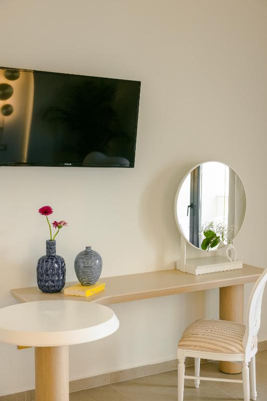 Two-Bedroom Suite image 3