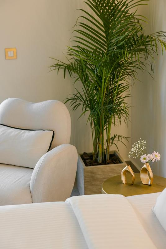 Two-Bedroom Suite image 2