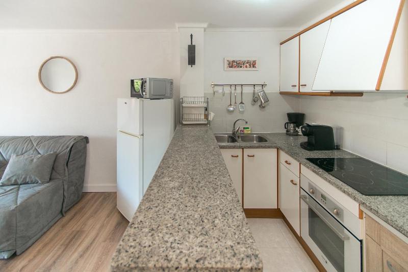 WELCS APARTAMENTO 271 EMP cerca de la playa - image 24