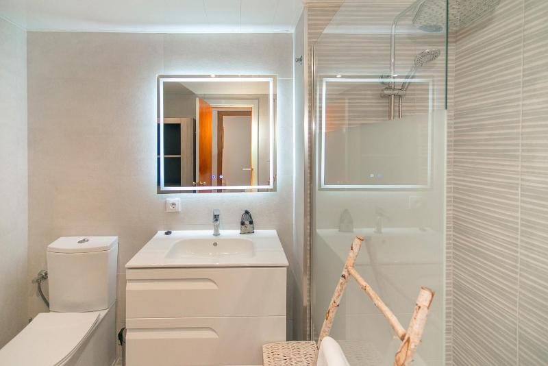 WELCS APARTAMENTO 271 EMP cerca de la playa - image 28