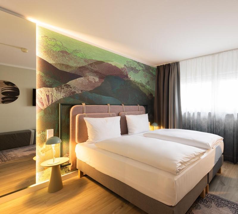 Double Room image 2