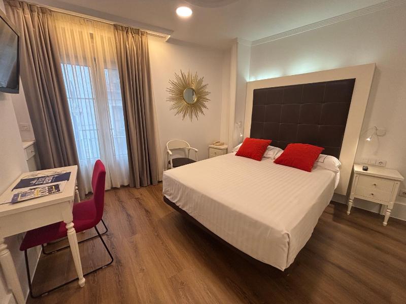 Double or Twin Room image 1