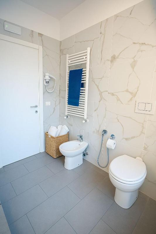 Family Room image 2
