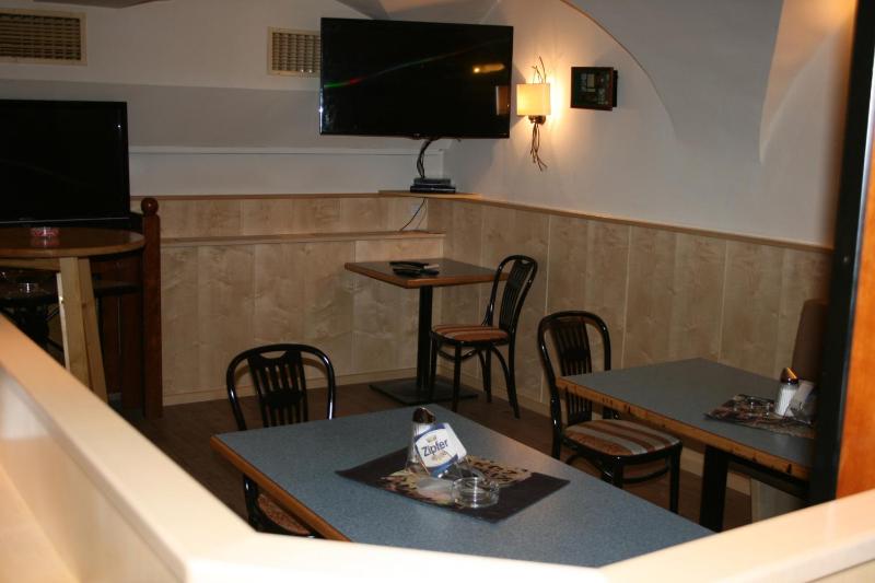 Single Bed in Dormitory Room image 3