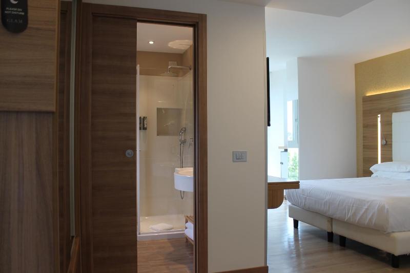  Junior Suite with Balcony image 2