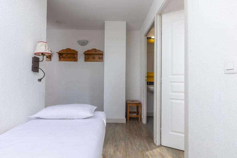 Two-Bedroom Apartment image 4