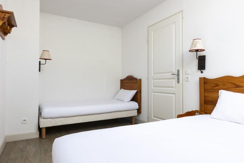 Three-Bedroom Apartment image 2