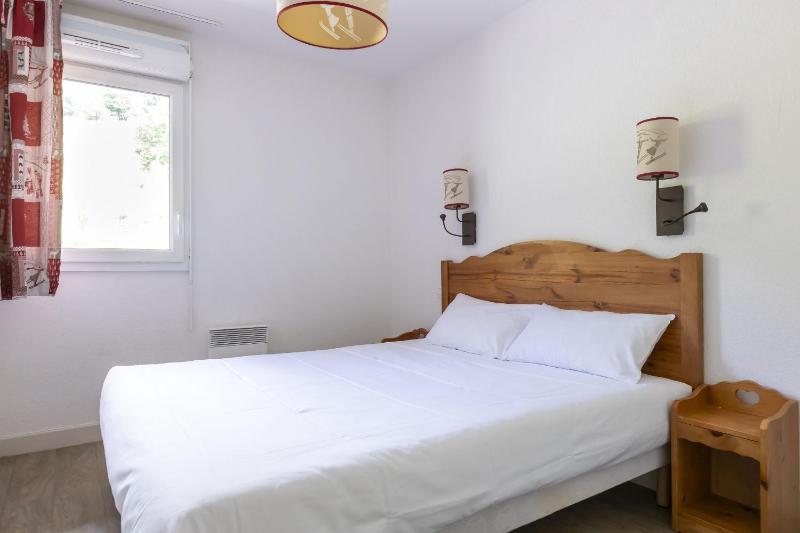 Three-Bedroom Apartment image 3