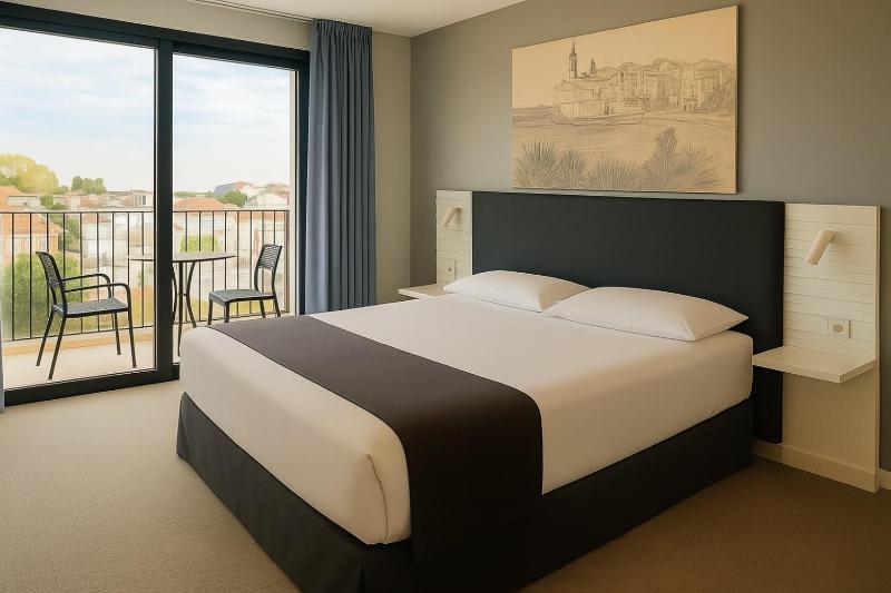 Double or Twin Room with Balcony image 1