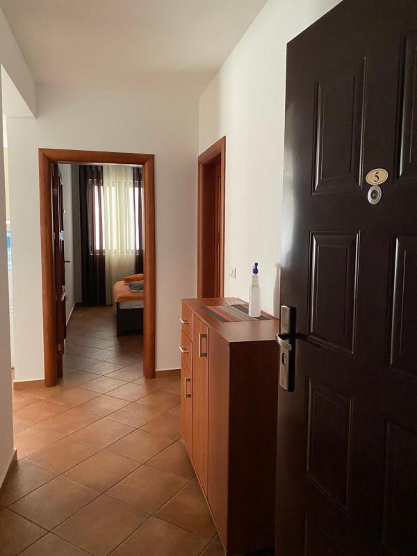 Comfort One-Bedroom Apartment with Sea View  image 2