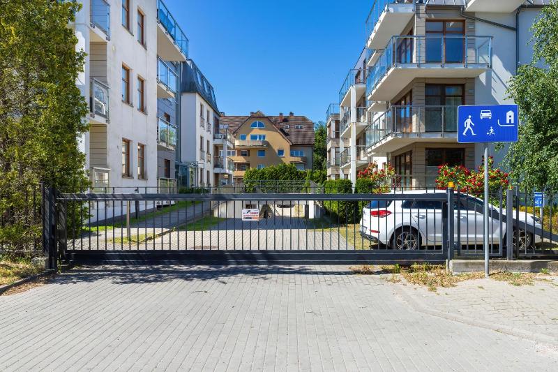 Exceptional Apartments in Sopot by Noclegi Renters - image 14