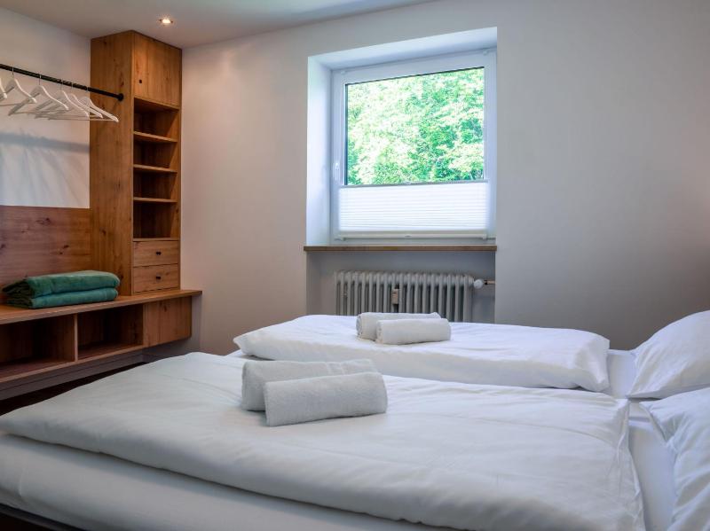 One-Bedroom Suite image 4