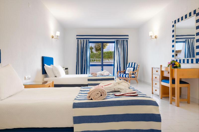 Standard One Bedroom Apartment image 1