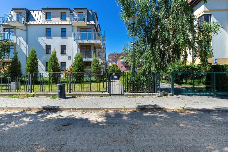 Spacious Apartment in Sopot for 8 People by Noclegi Renters - image 9