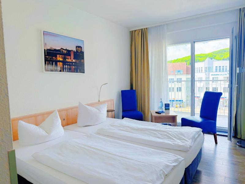 Doppelzimmer Landseite image 3