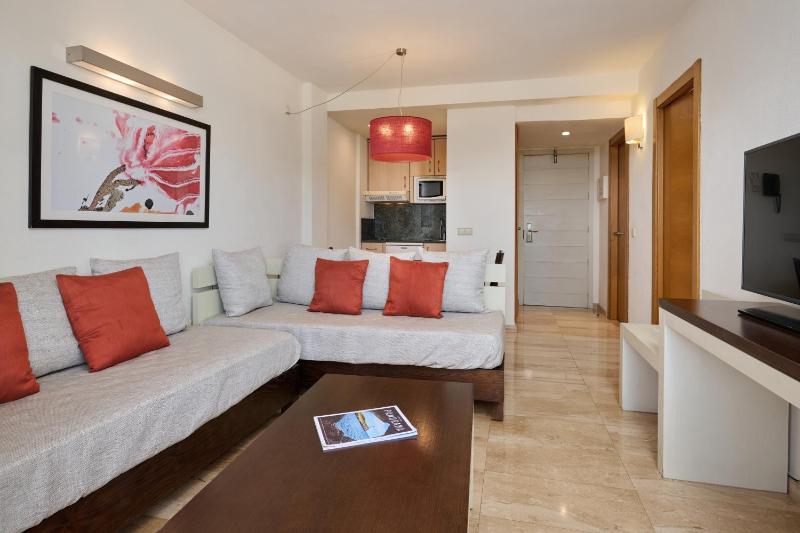 One-Bedroom Apartment (2 Adults) image 1