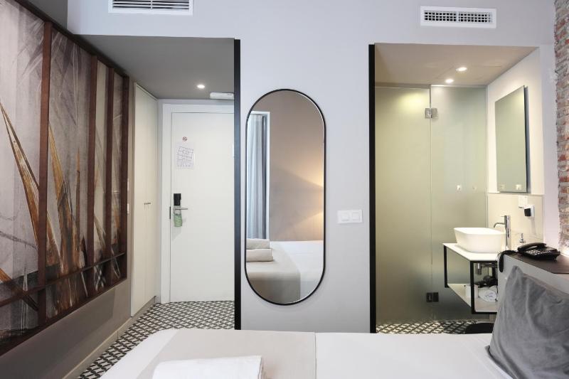 Double or Twin Room image 1