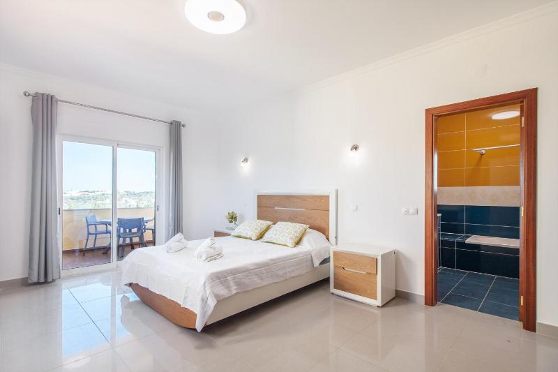 Wonderful Portuguese Villa Casa Lombos Nova 3 Bedrooms Private Pool - image 12