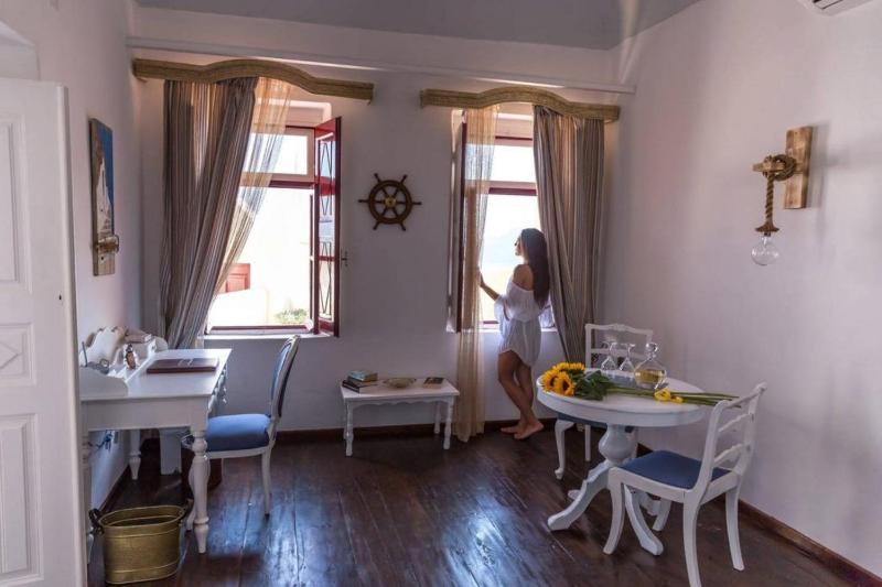 Beautiful Oia Villa Spectacular Sea Views Sunset & Caldera Views Aegean - image 5