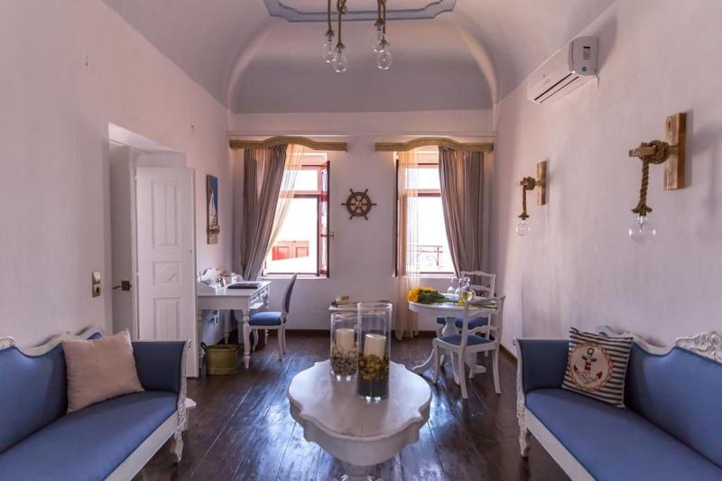 Beautiful Oia Villa Spectacular Sea Views Sunset & Caldera Views Aegean - image 22