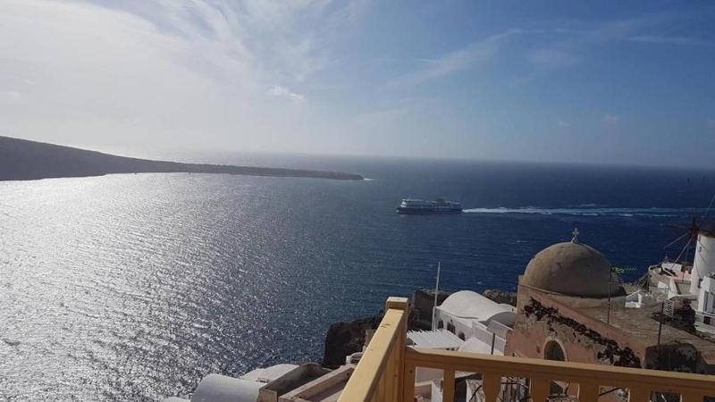 Beautiful Oia Villa Spectacular Sea Views Sunset & Caldera Views Aegean - image 15