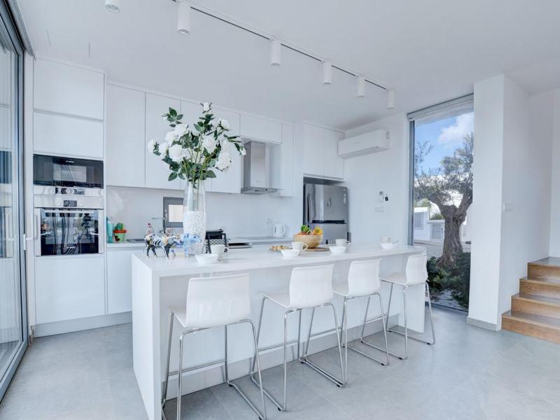 Villa Limni Dyo - Luxurious Contemporary 3 Bedroom Villa With Sea Views And Hot - image 16