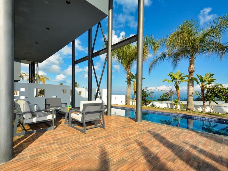 Villa Limni Dyo - Luxurious Contemporary 3 Bedroom Villa With Sea Views And Hot - image 11
