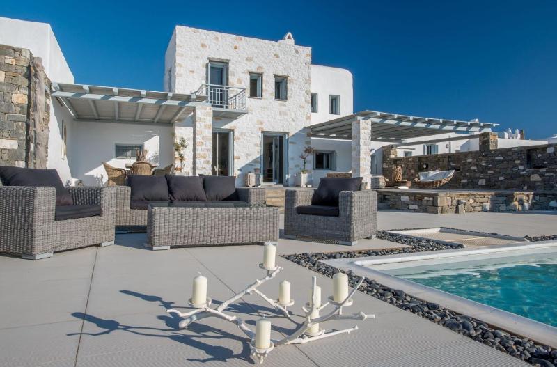 Luxury Paros Villa Superior Villa Private Pool Stunning Interior - image 1