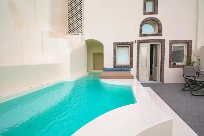 Elegant Santorini Villas Superior One Bedroom Villa With Outdoor Hot Tub - image 14