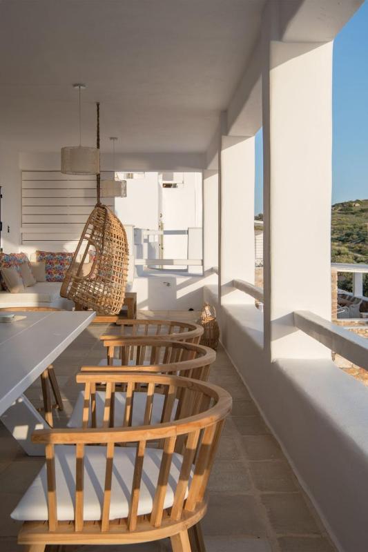 Luxury Paros Villa Villa Ianthe Striking Beauty 4 Bedrooms - image 2