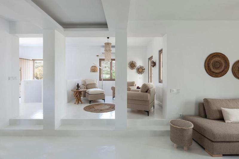 Executive Paros Villa Villa Aiolos Private Pool & Jacuzzi Villa Kostos - image 15