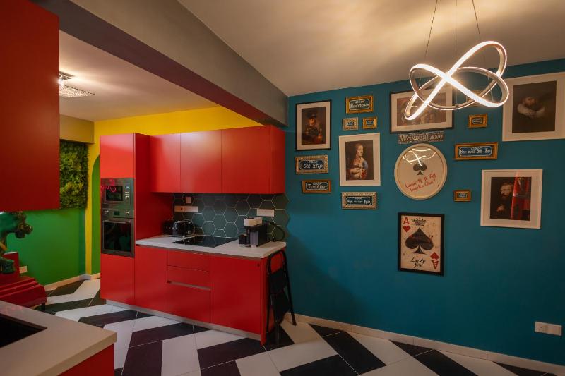 Castle Holiday Apartments - image 6